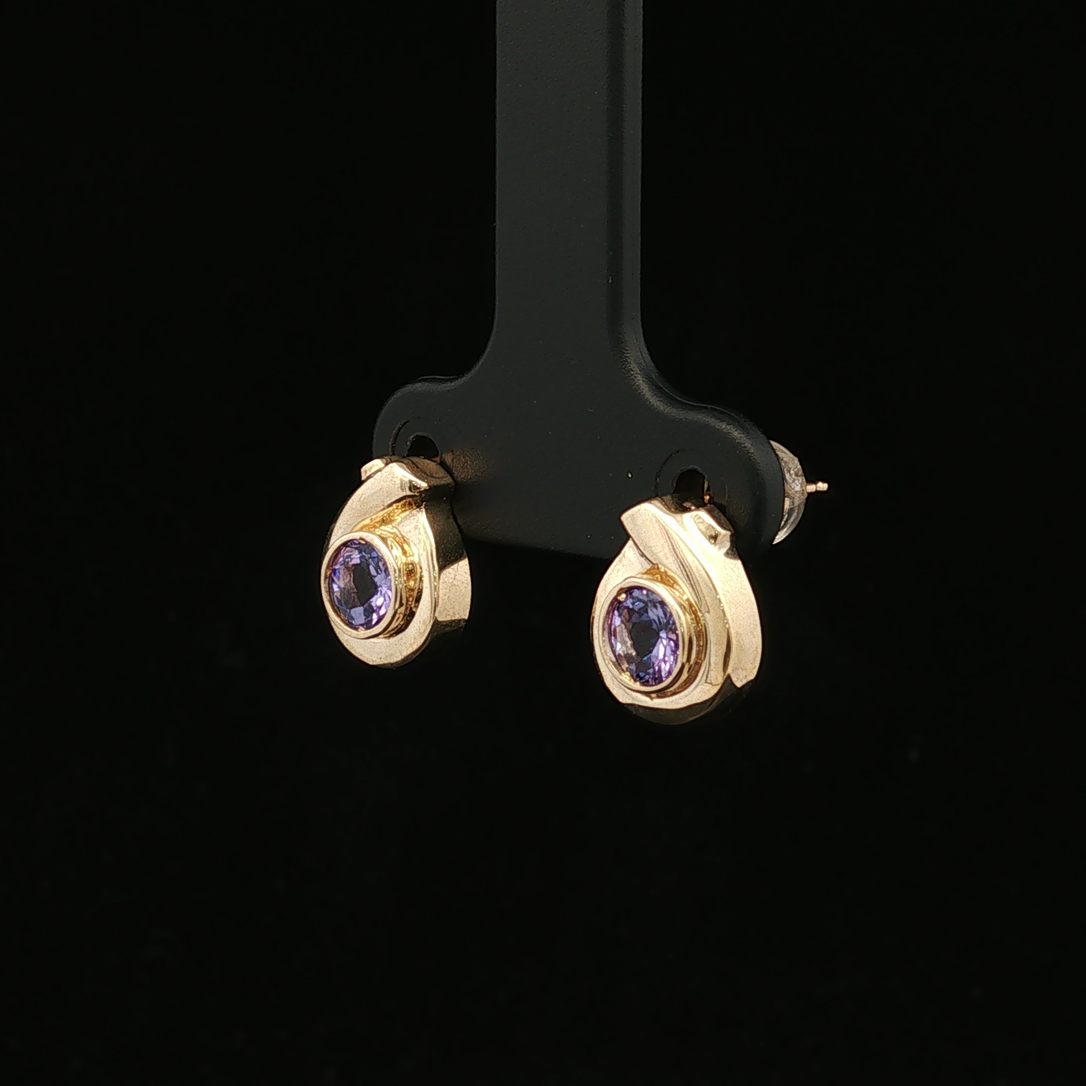 Marenlyn 14K Yellow Gold Tanzanite Stud Earrings