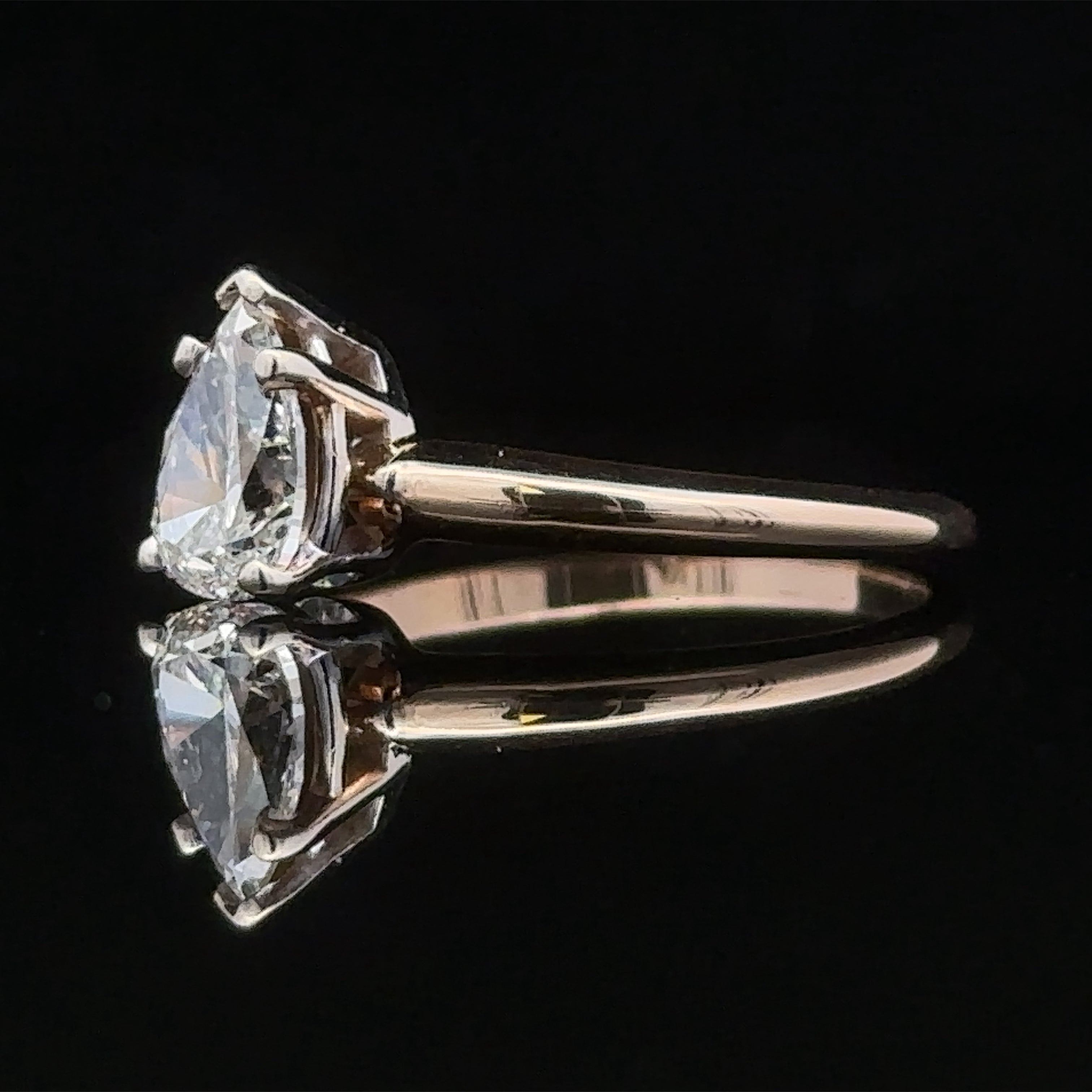 Nellie Diamond Ring