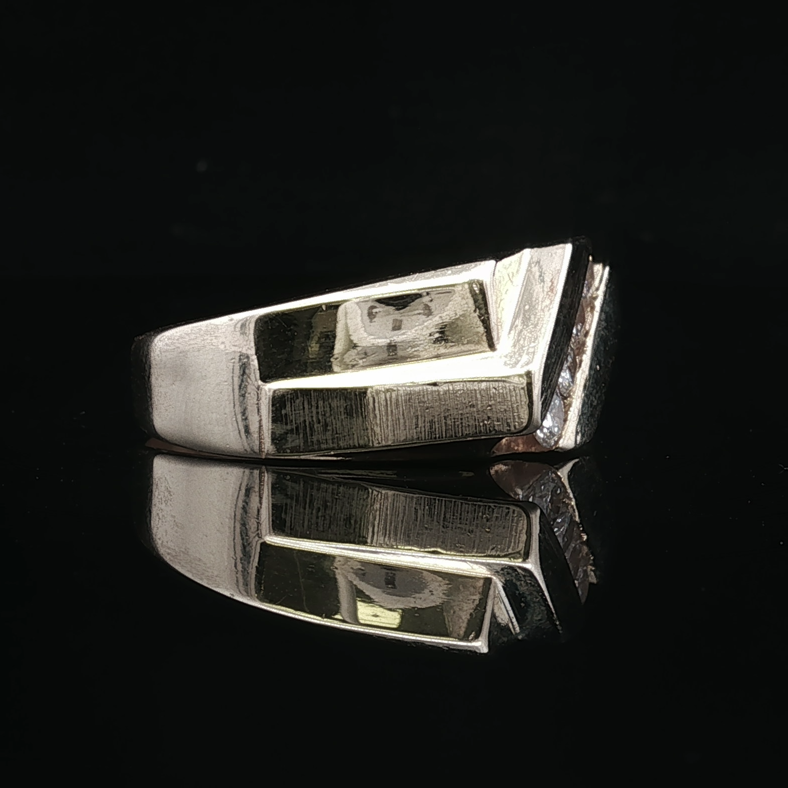 Harrison Vintage Style Diamond Ring in 14K Yellow Gold