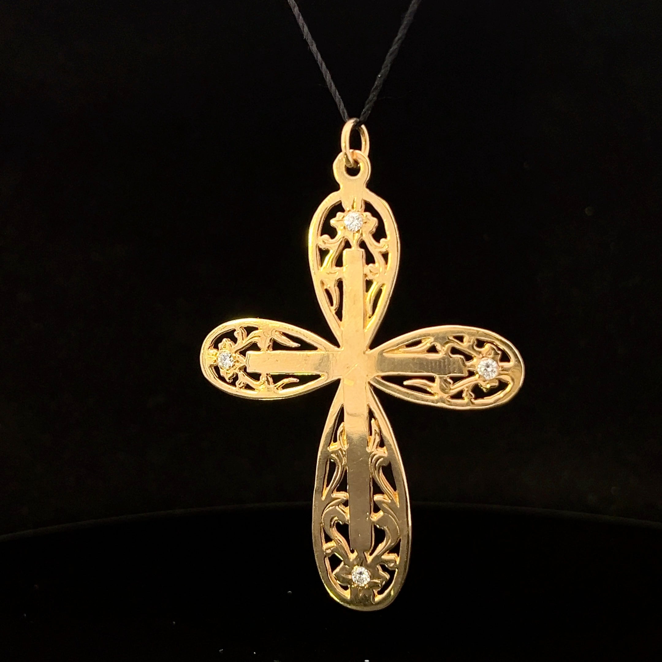 Chris 14K Yellow Gold .22 CTW Diamond Cross Pendant