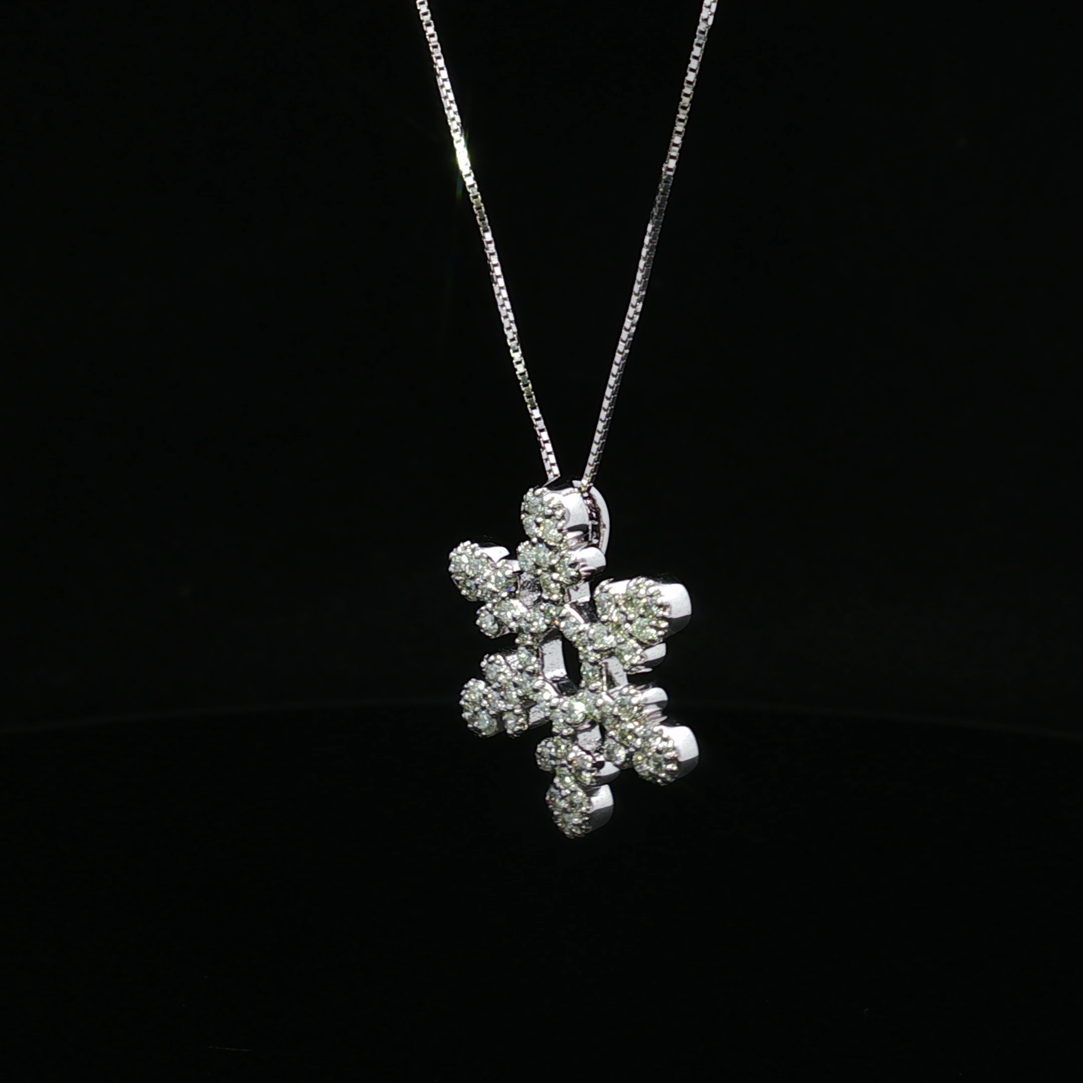 Snowdrop 14K White Gold Diamond Snowflake Necklace