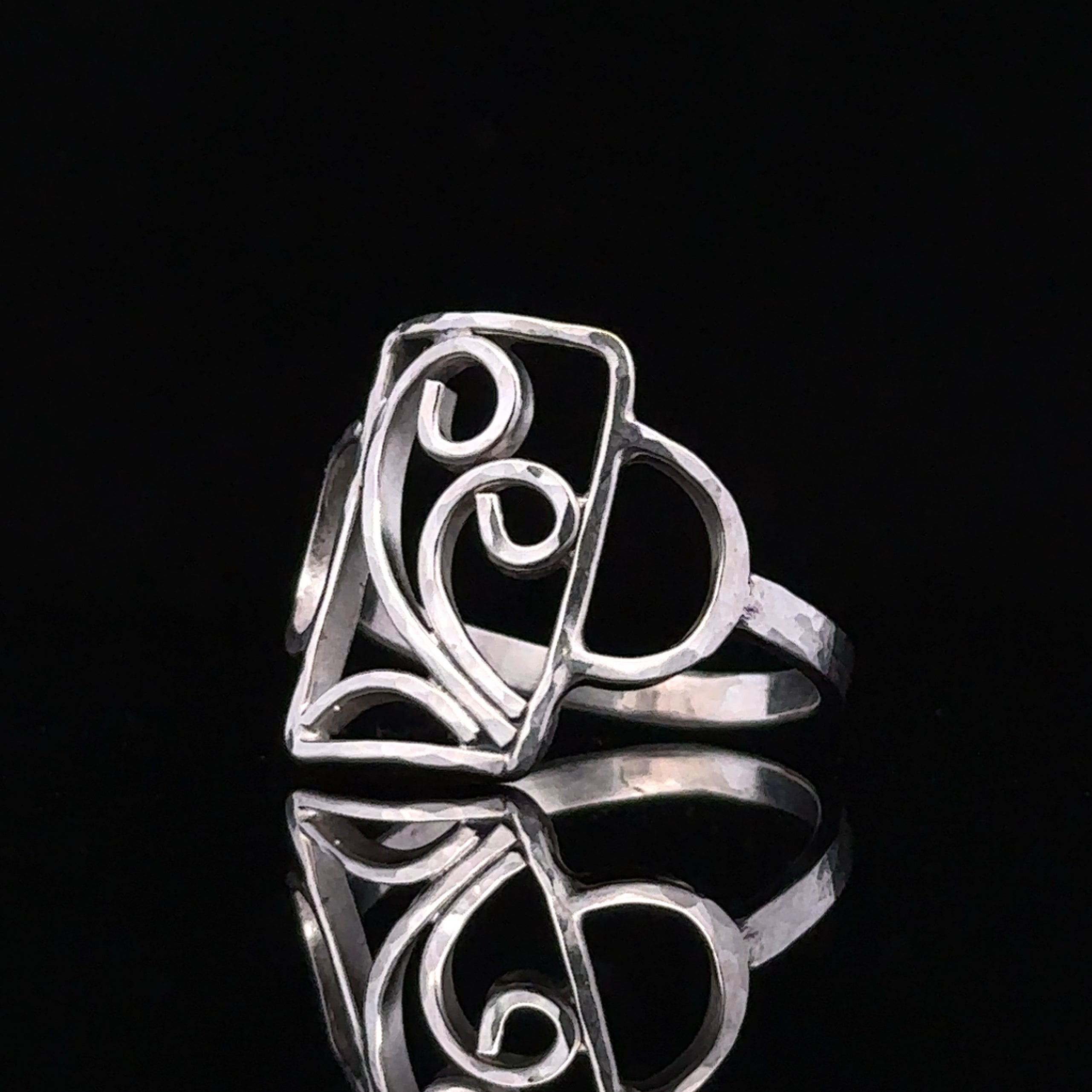 Haylee White Silver Hammered Artisan Ring, Size 7.25