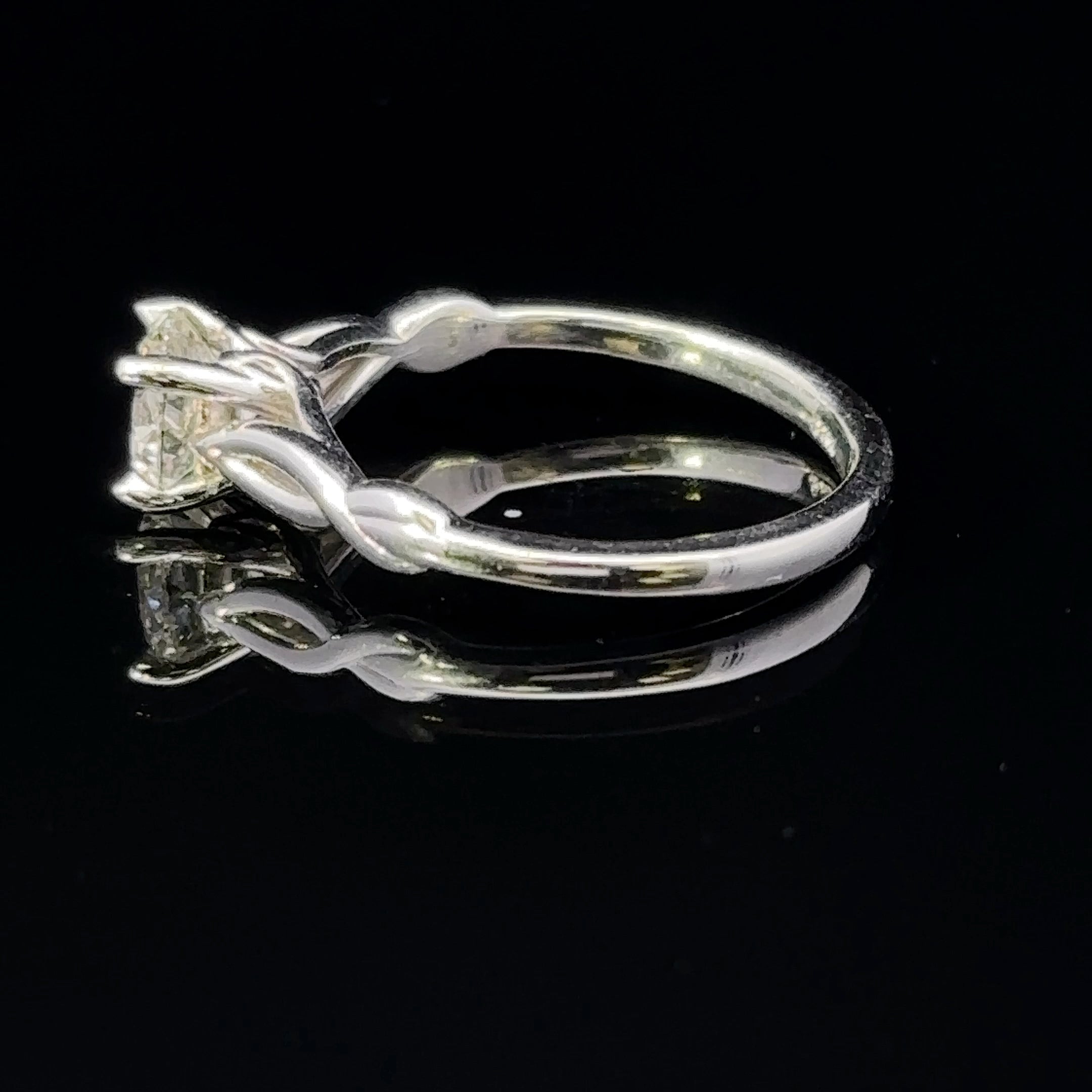 Luna 14KW 1.02CT Round Diamond Twist Engagement Ring