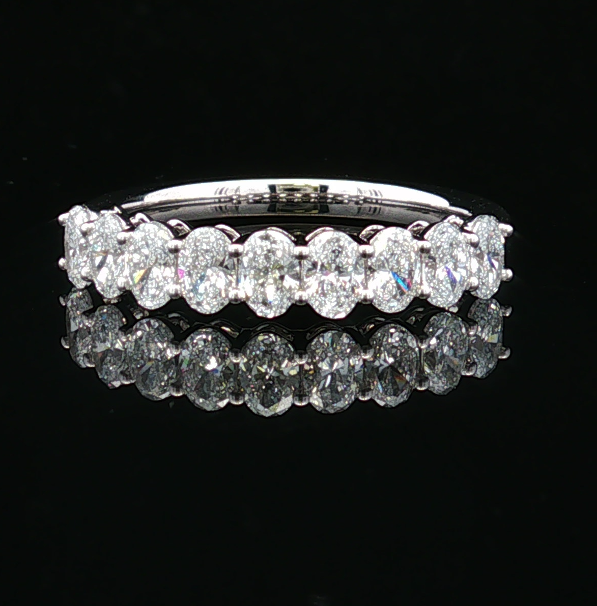 Odette 14KW Lab Grown Oval Diamond Band