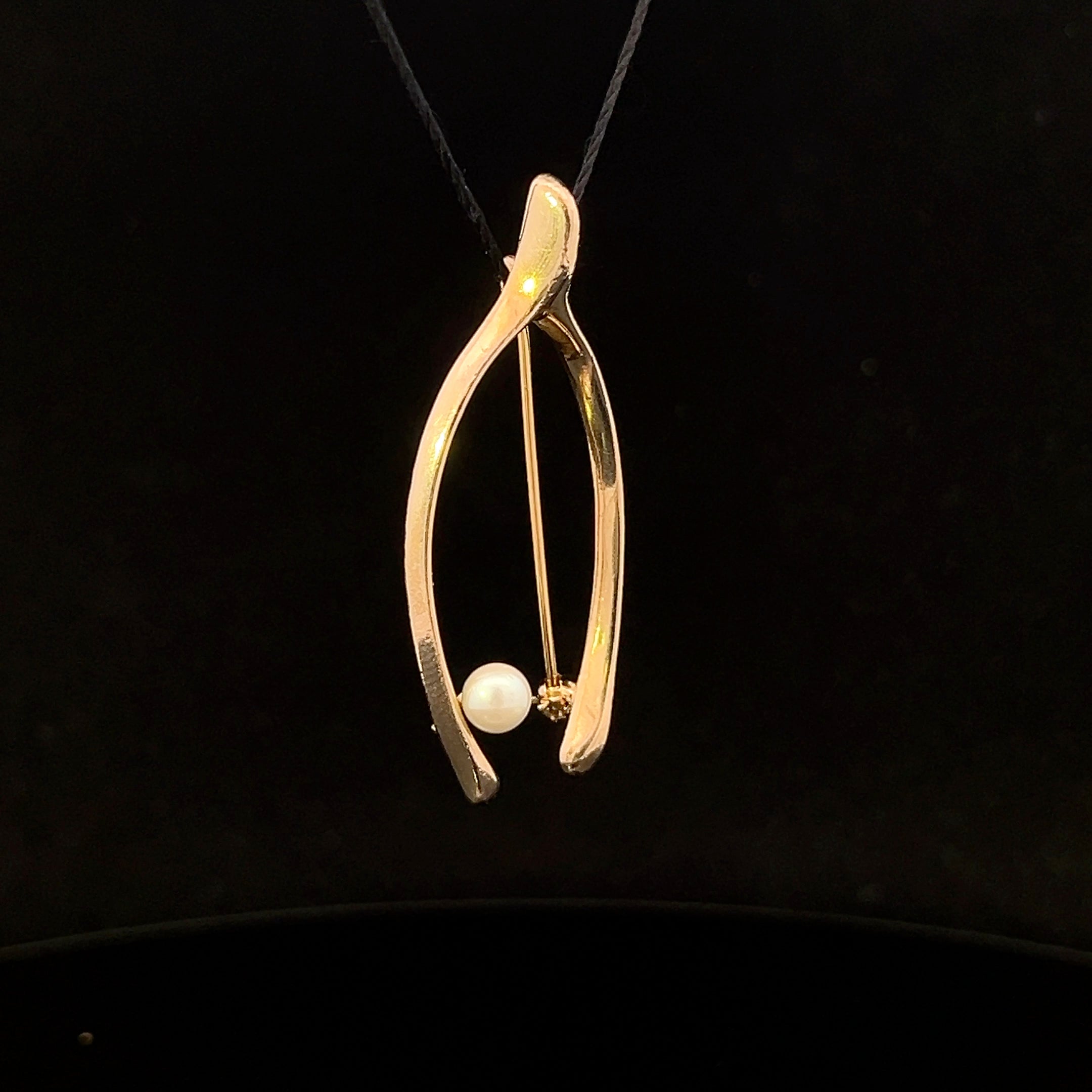 14K Yellow Gold Wishbone Pin with Pearl – Carl Art Design