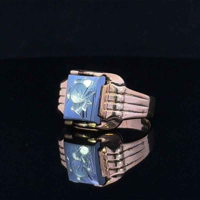 Side view of Damari antique style fashion ring with hematite intaglio in 10 karat gold