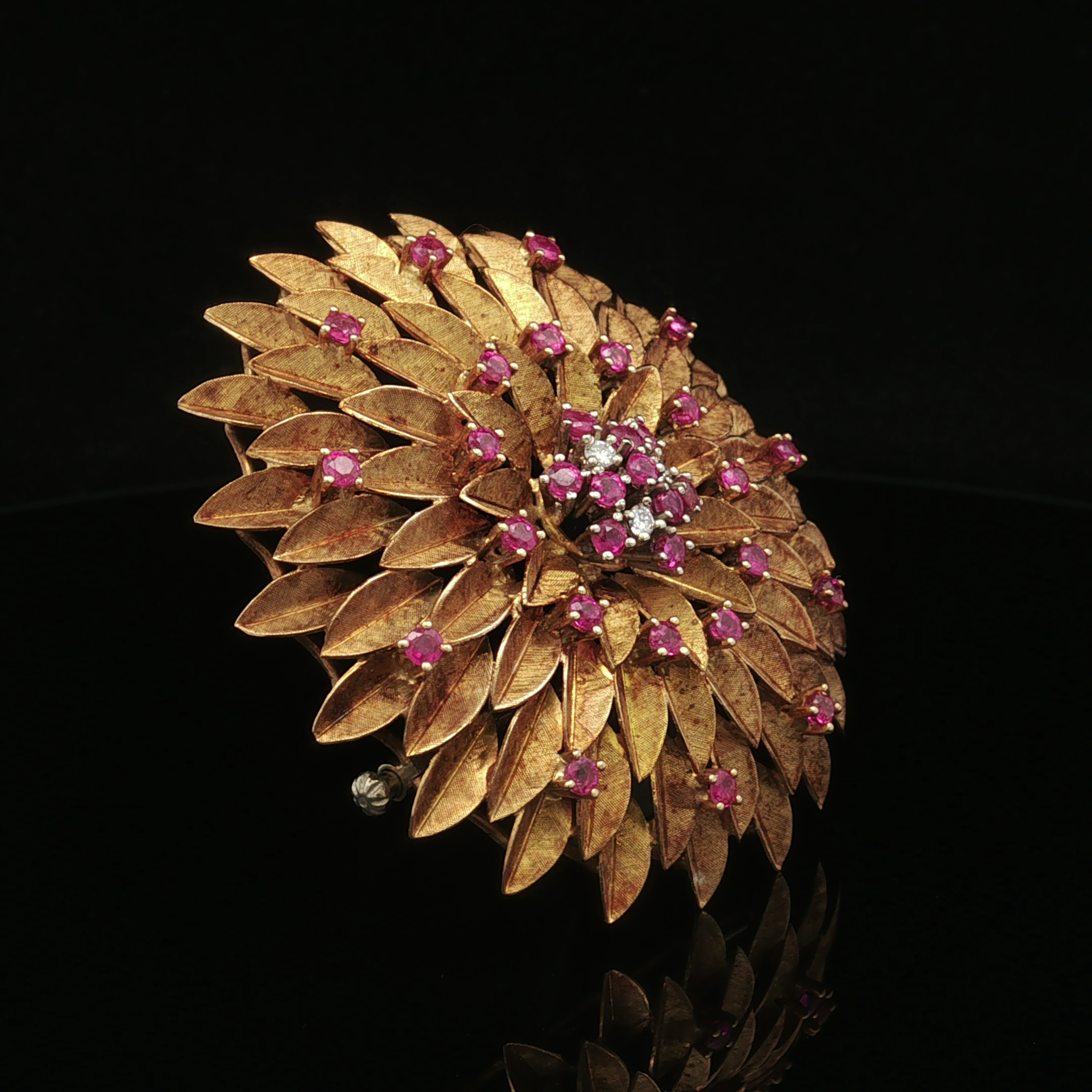 Posy 22K Yellow Gold Ruby & Diamond Pin