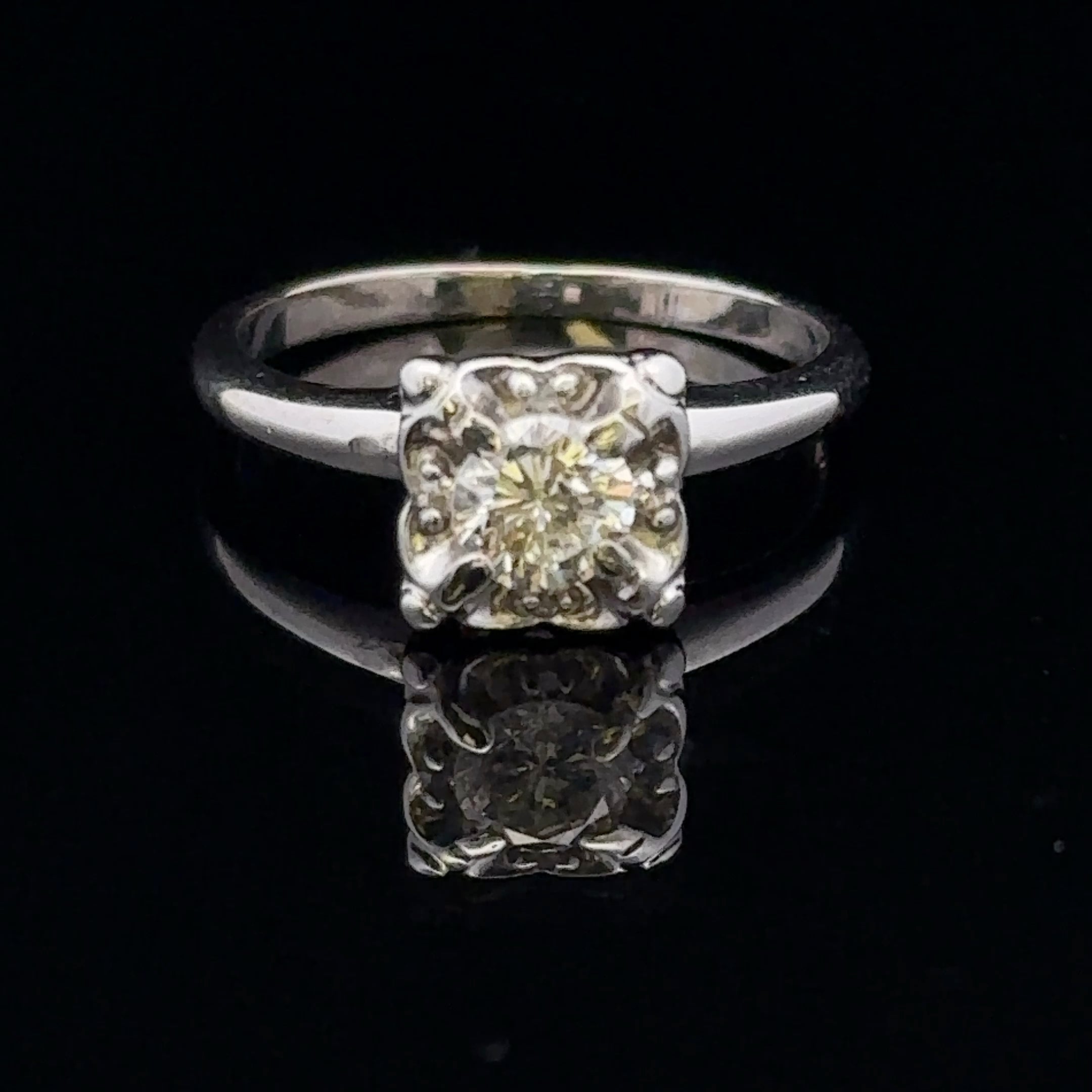 Salma Diamond Ring