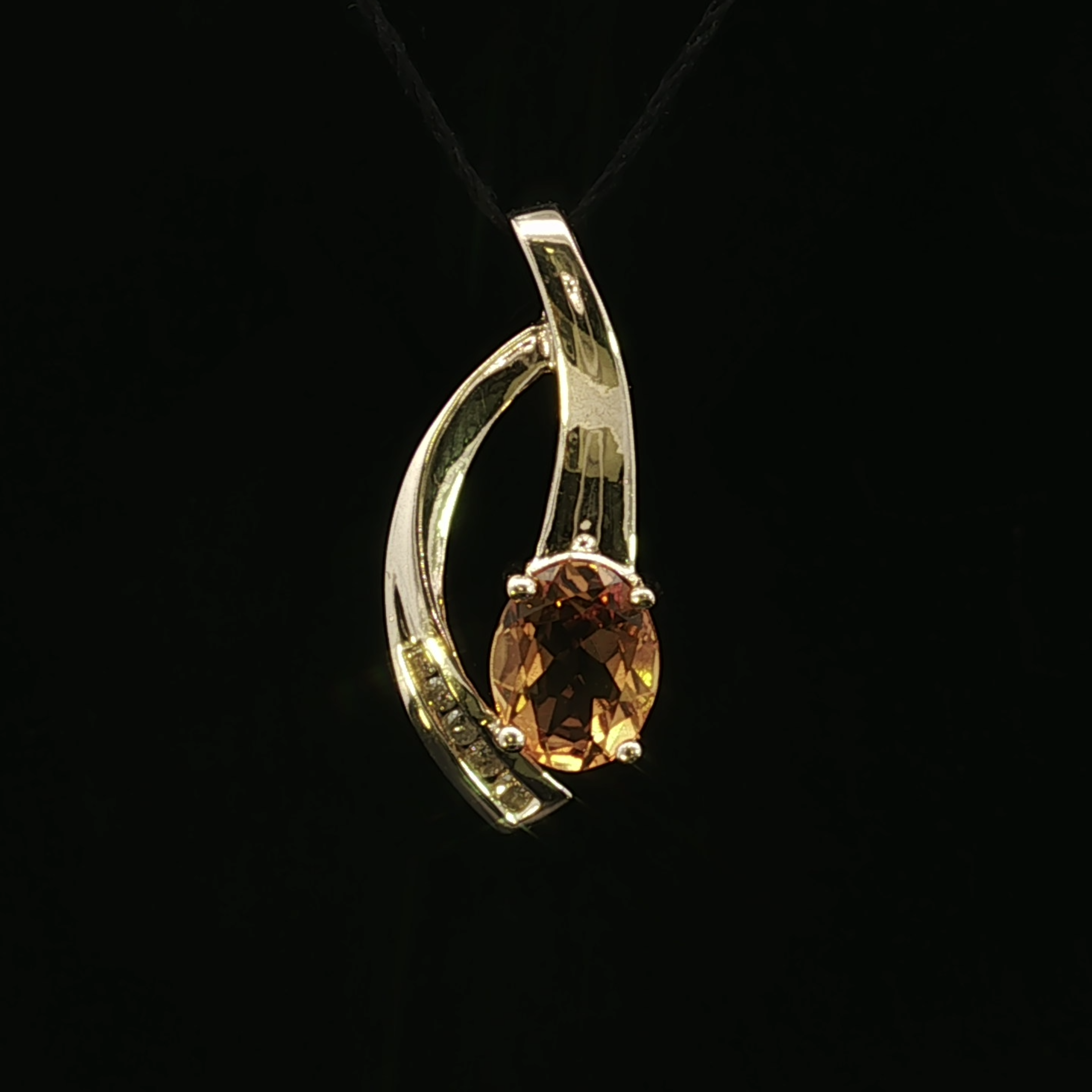 Ari 14K Yellow Gold Oval Citrine & Diamond Pendant