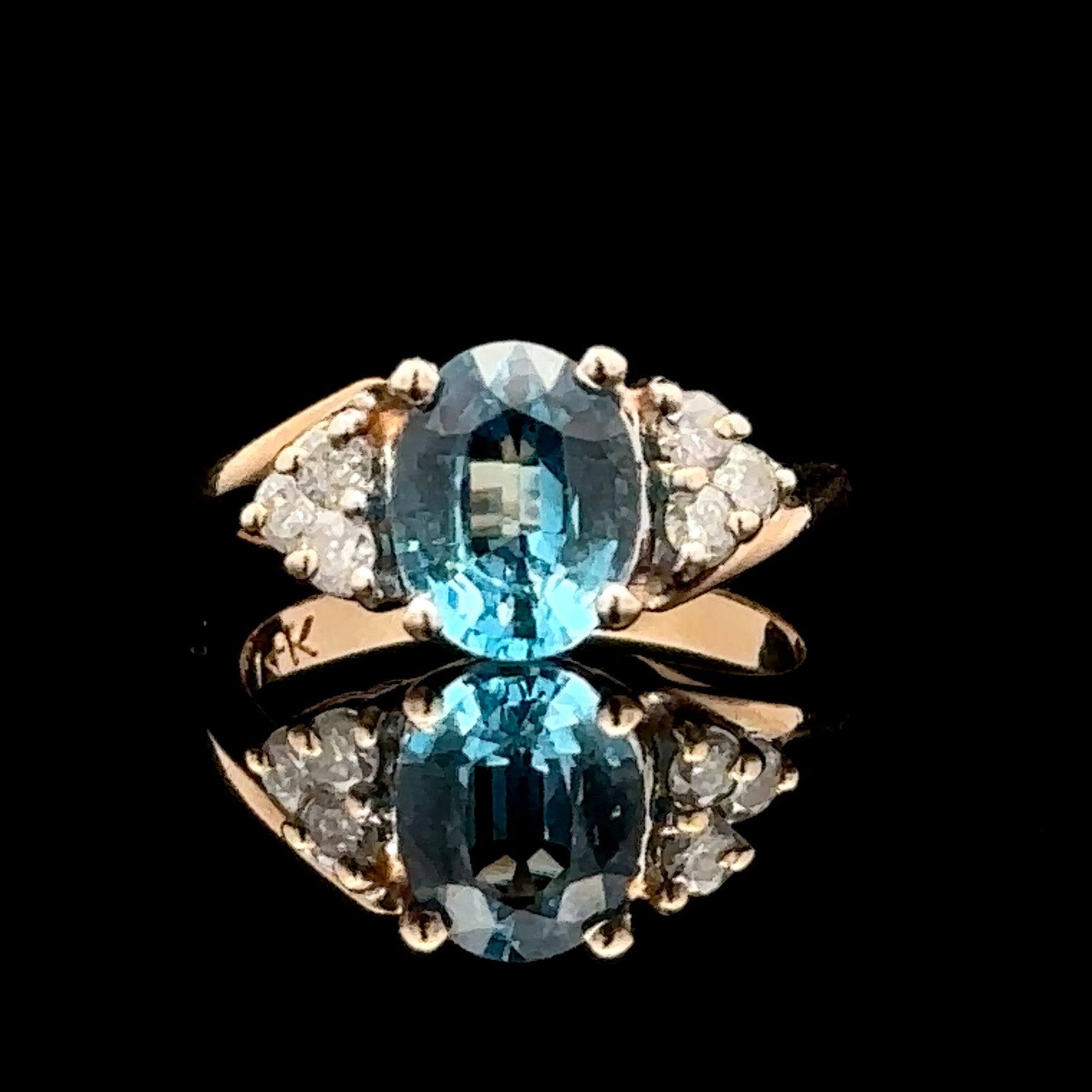 14K yellow gold ring with blue topaz
