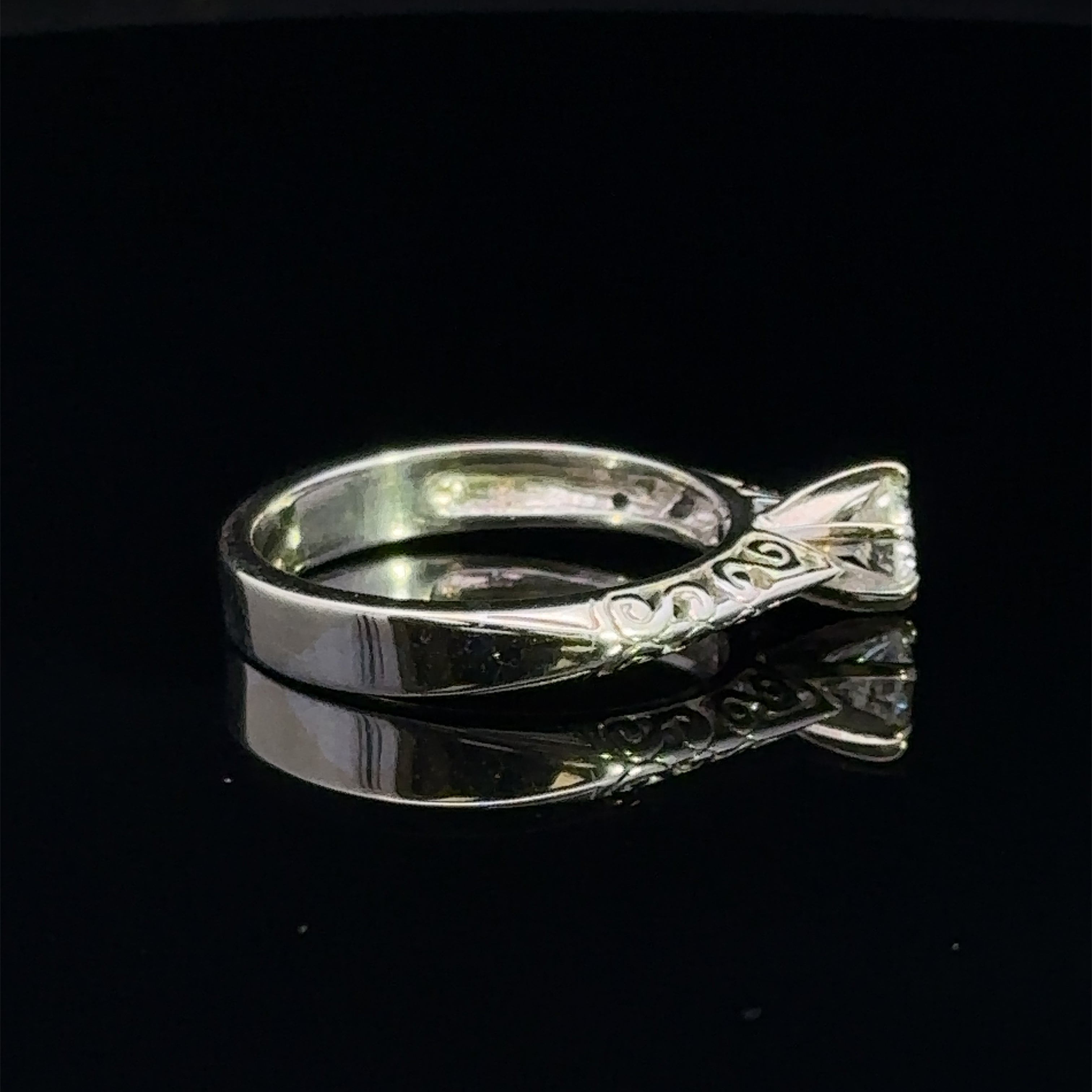 Yasmin Diamond Ring