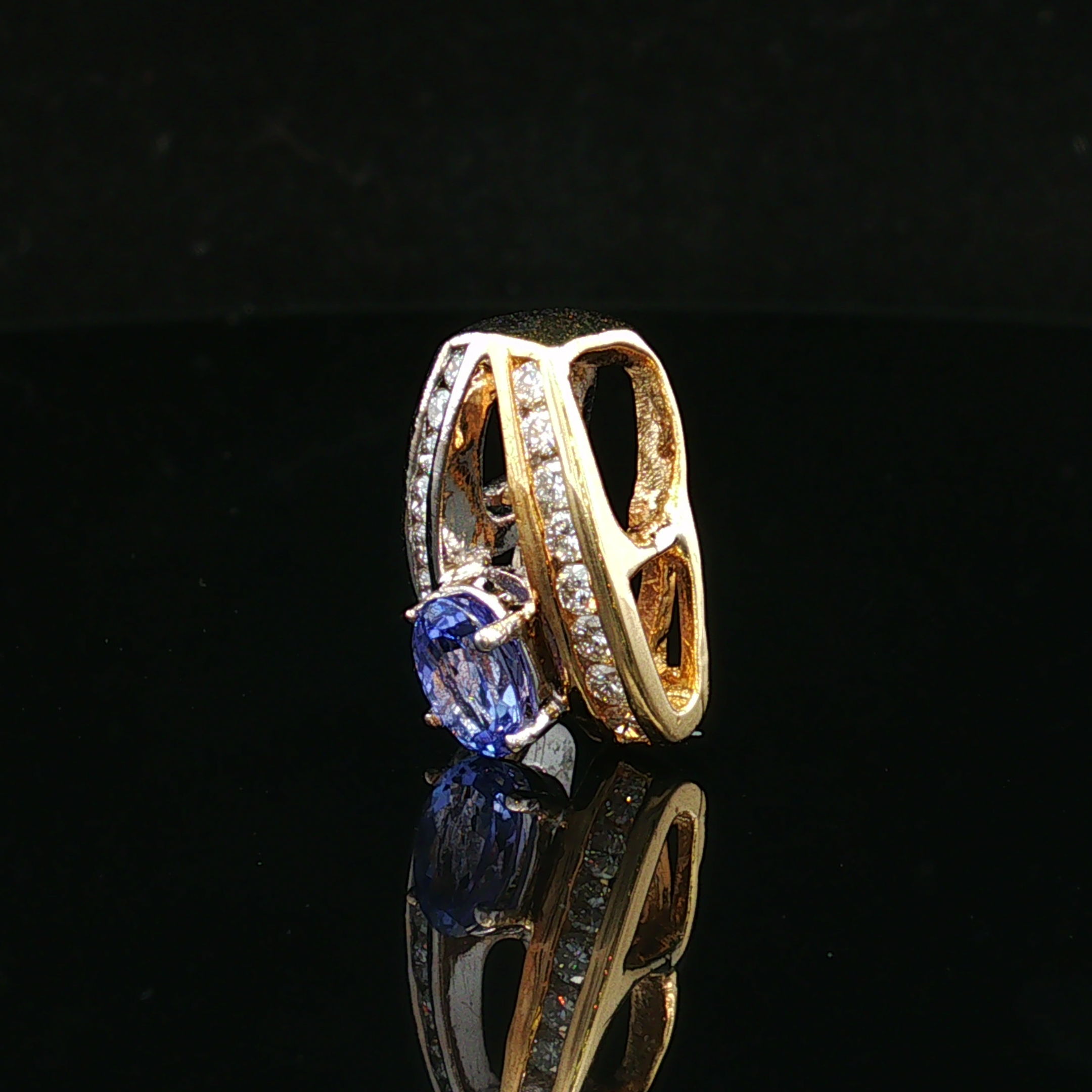 Noemia 18K Two Tone Oval Tanzanite & Diamond Pendant