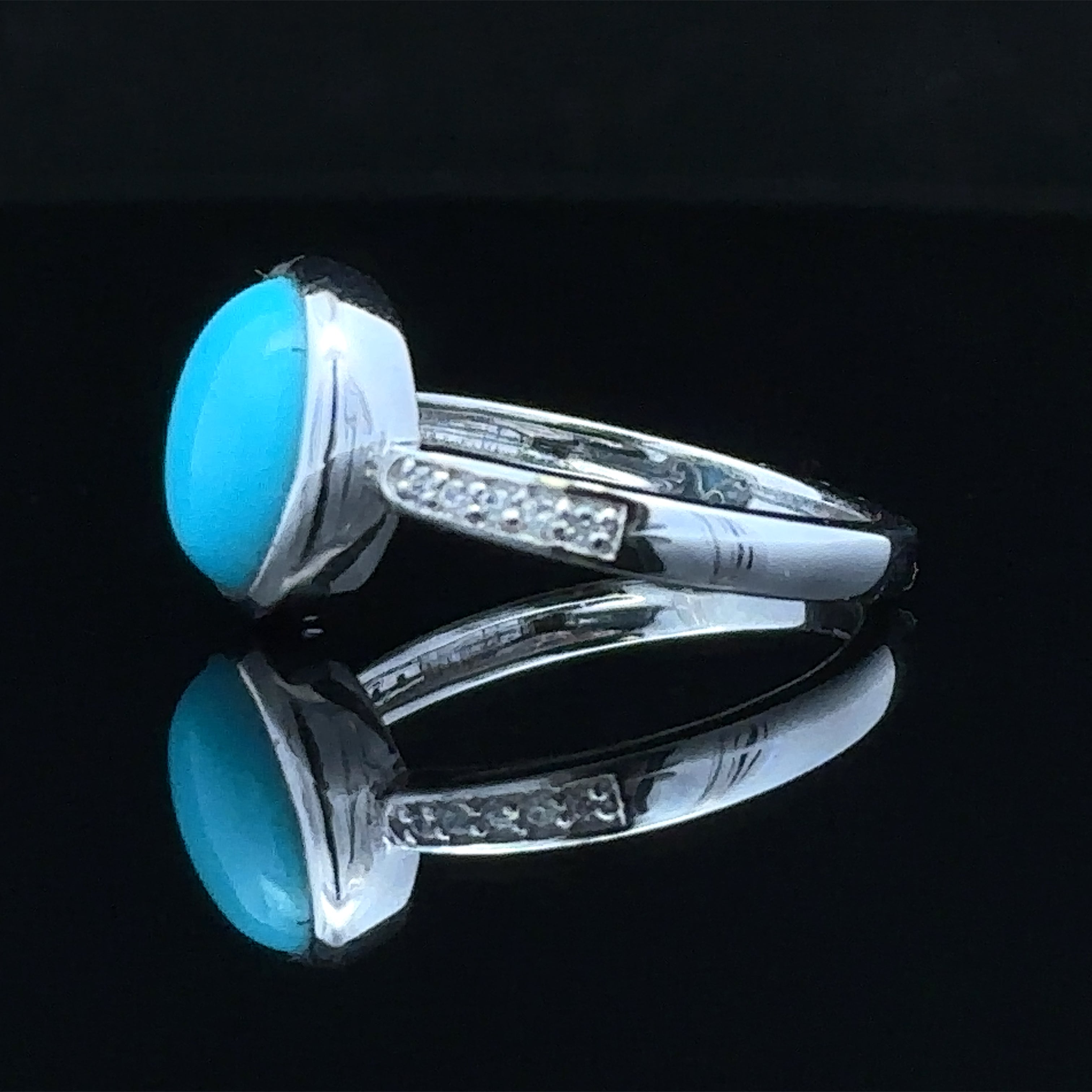 Size 6 silver fashion ring
