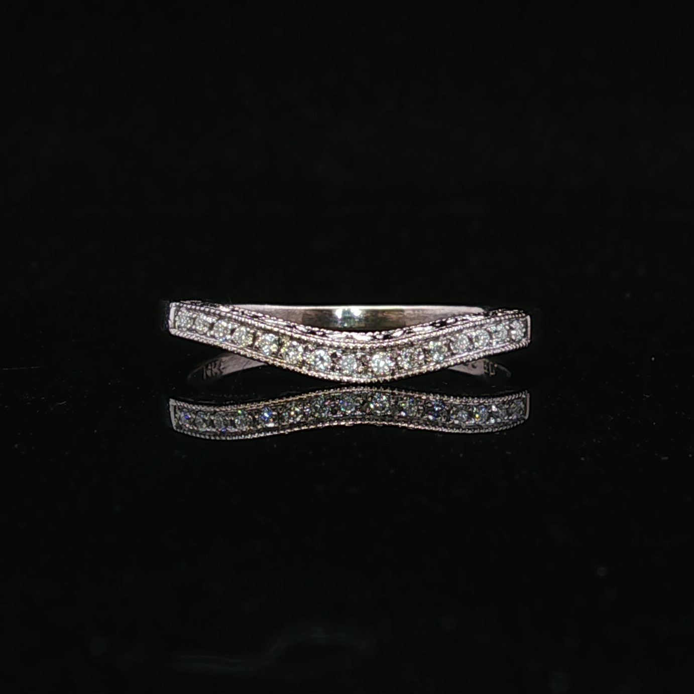 14K White Gold Shadow Diamond Wedding Band Size 6.5