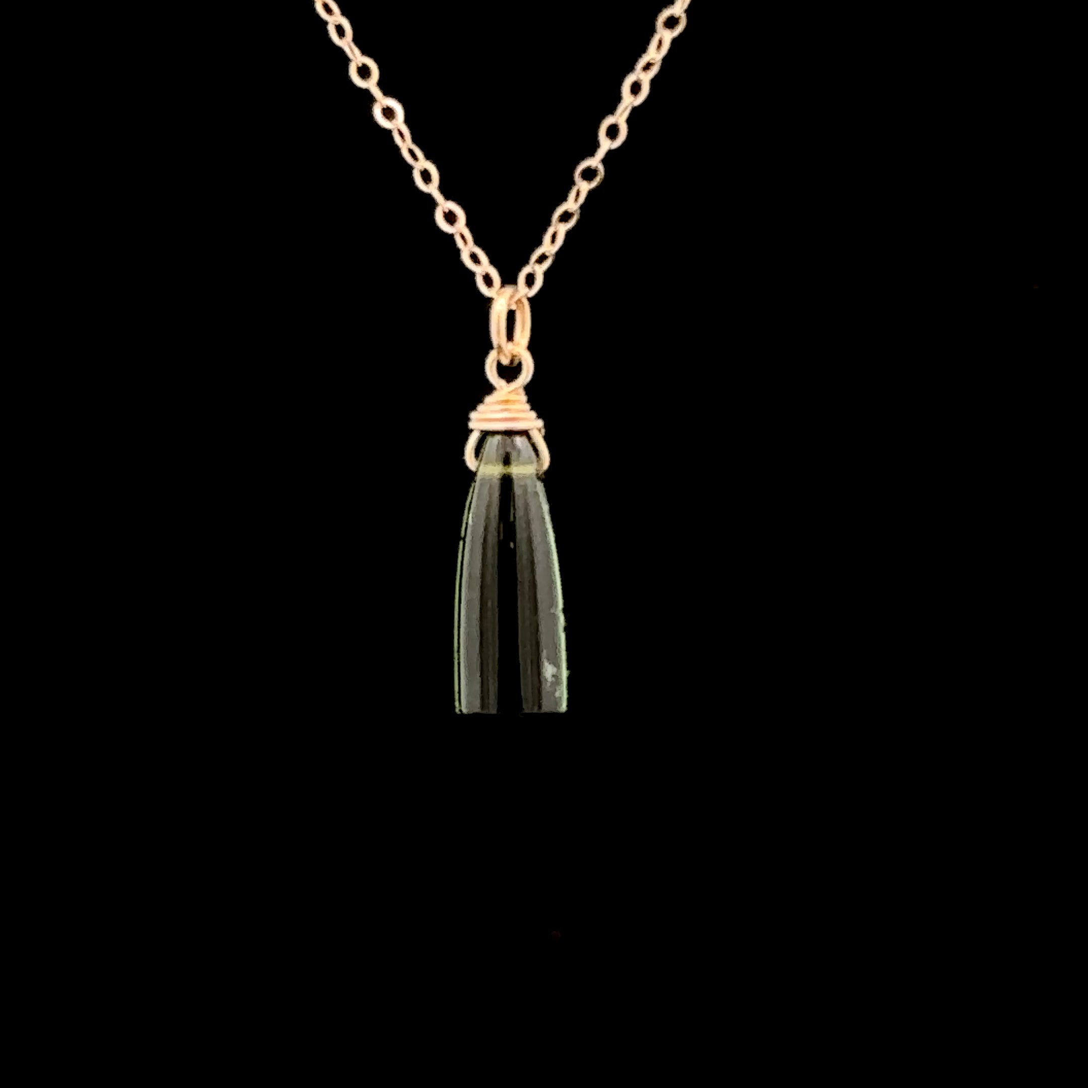 Nova 14K yellow gold necklace with green garnet drop
