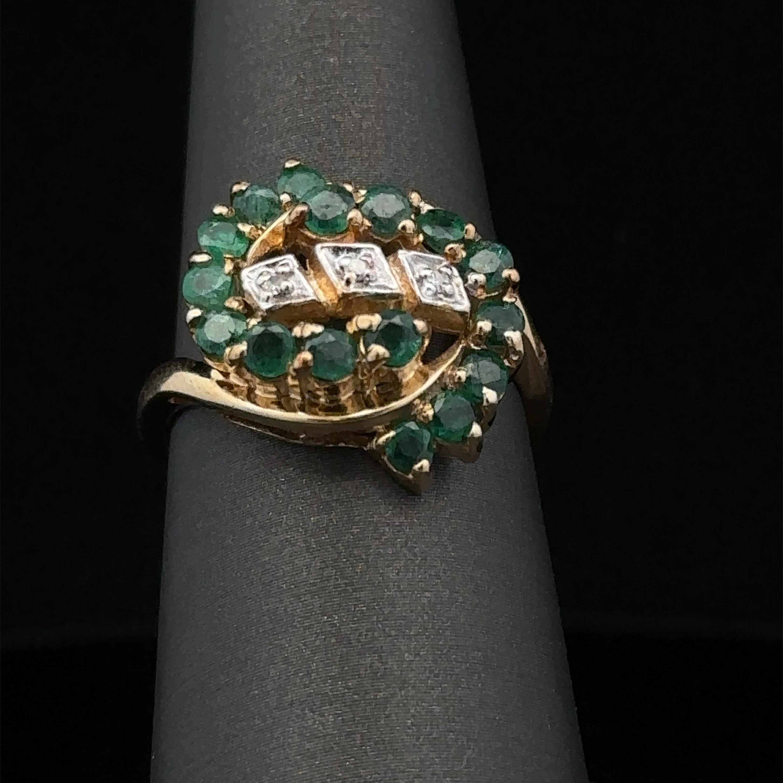 Lilith Emerald Ring